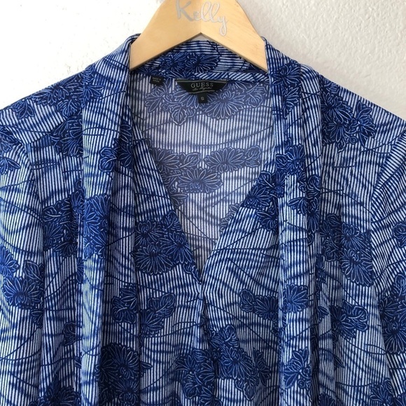 Guess Floral Top With Neck Tie - Picture 5 of 8